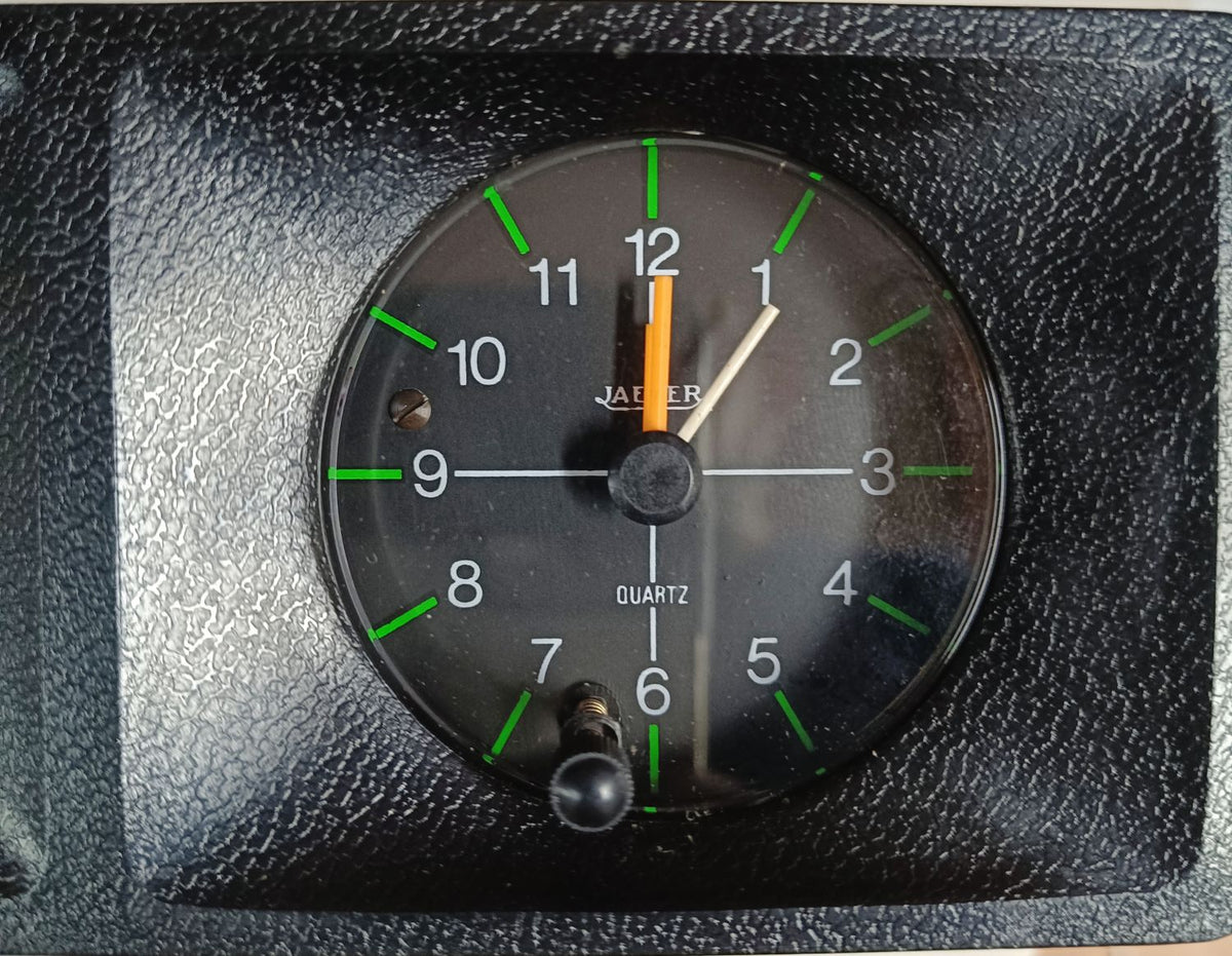 Renault 14 time and temperature clock