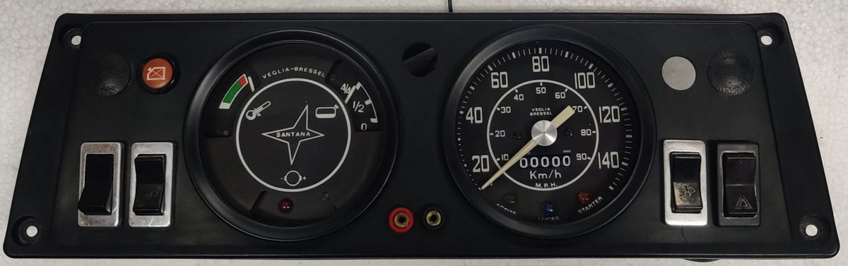 Land Rover Santana 88 instrument panel