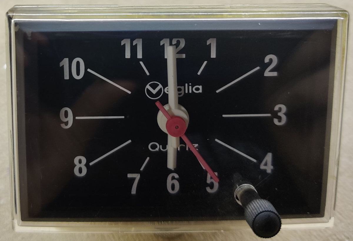 Uhr Peugeot 304 – Peugeot 504 (Veglia).