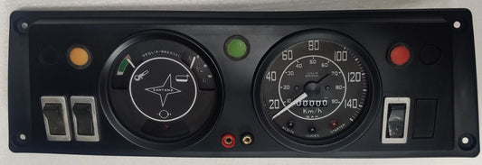 Instrumententafel des Land Rover Santana 109