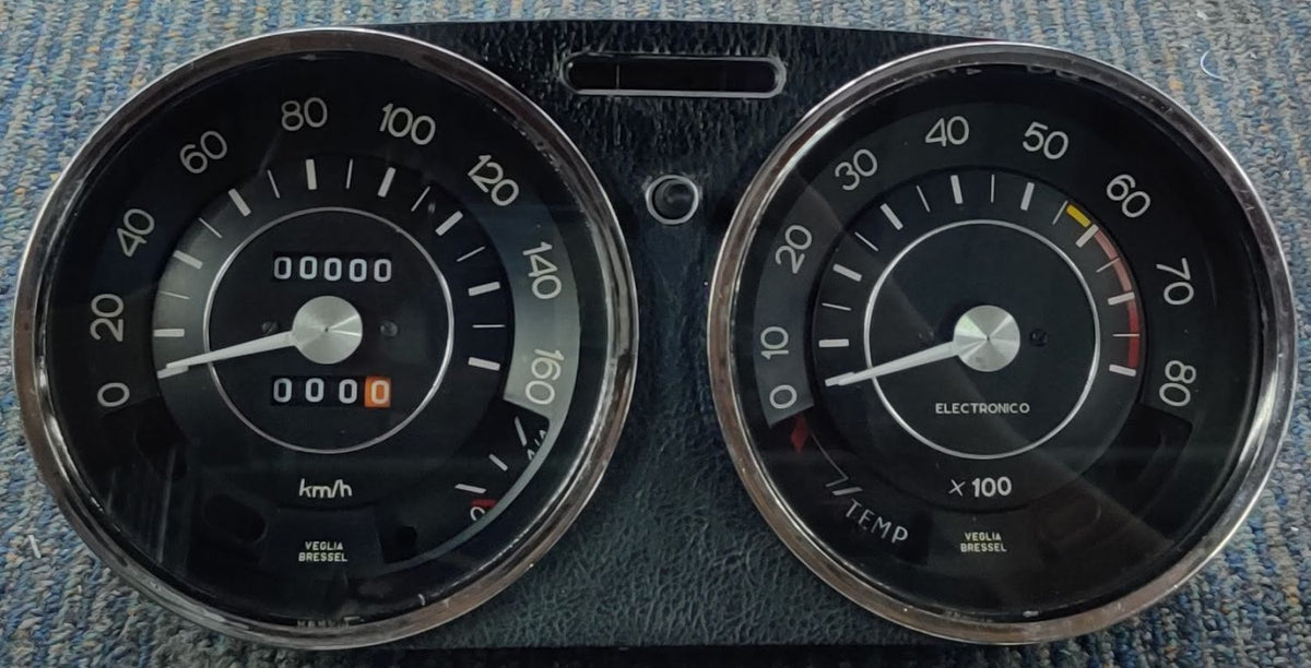 Seat 124 instrument cluster