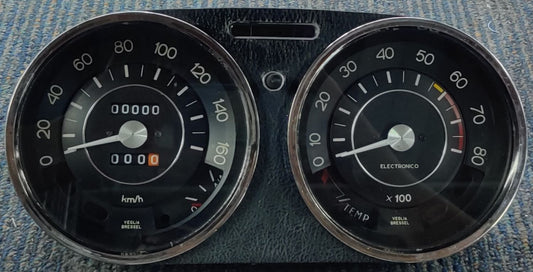 Seat 124 instrument cluster