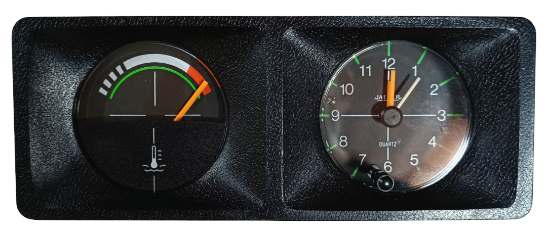 Renault 14 time and temperature clock