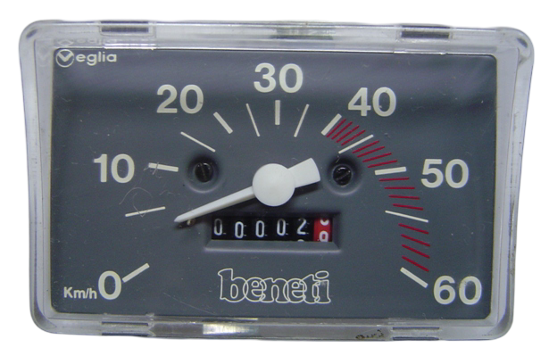 Geschwindigkeitsmesser/Kilometerzähler. Beneti